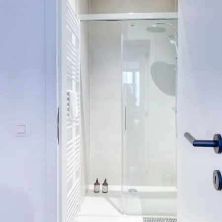 2-br Haven In Antwerpen